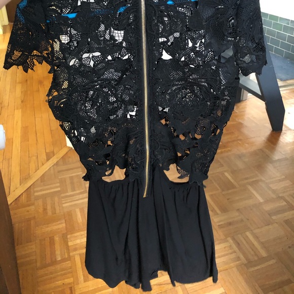 Lace romper - Picture 2 of 3